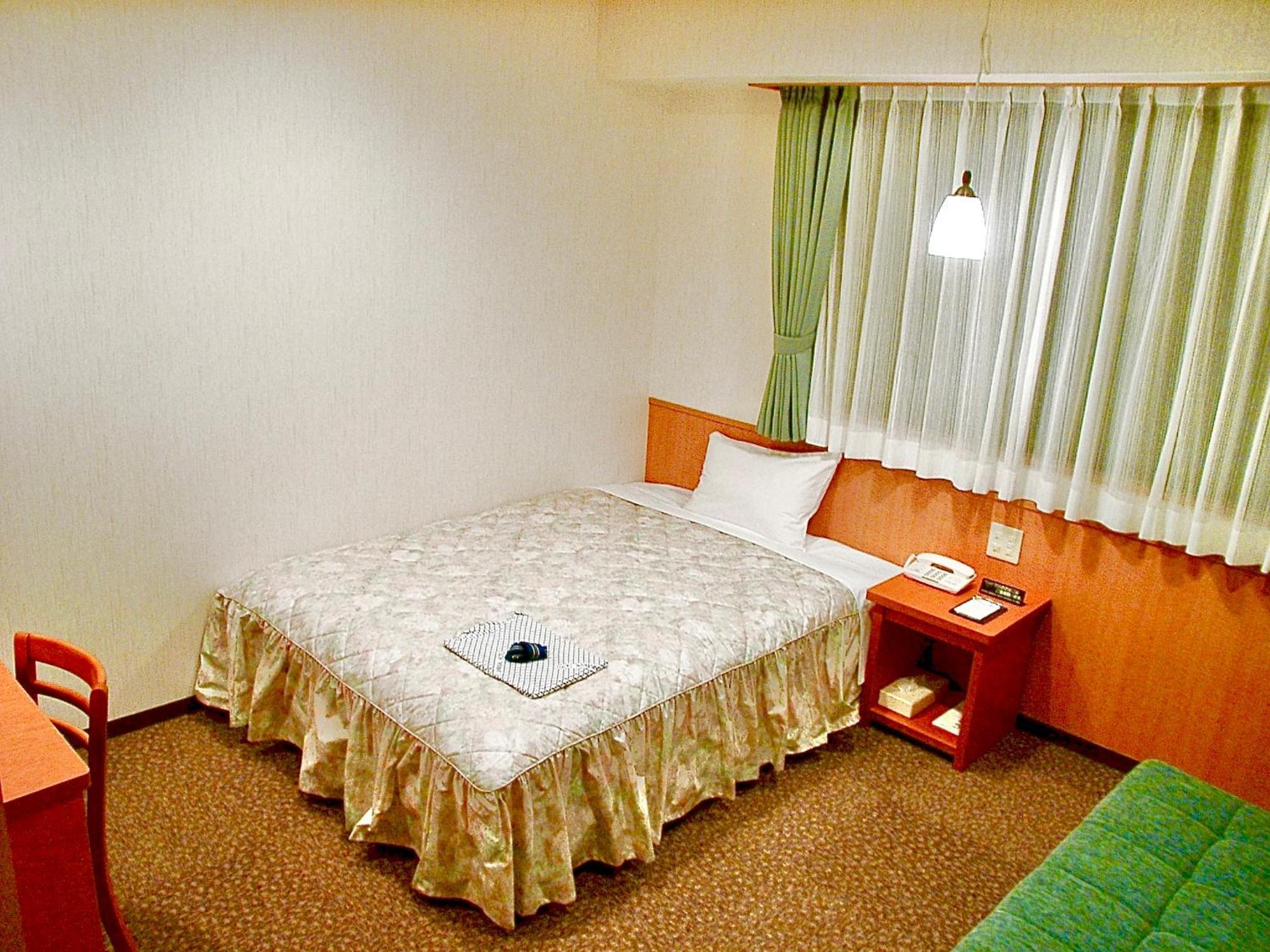 Yonago Universal Hotel Екстериор снимка