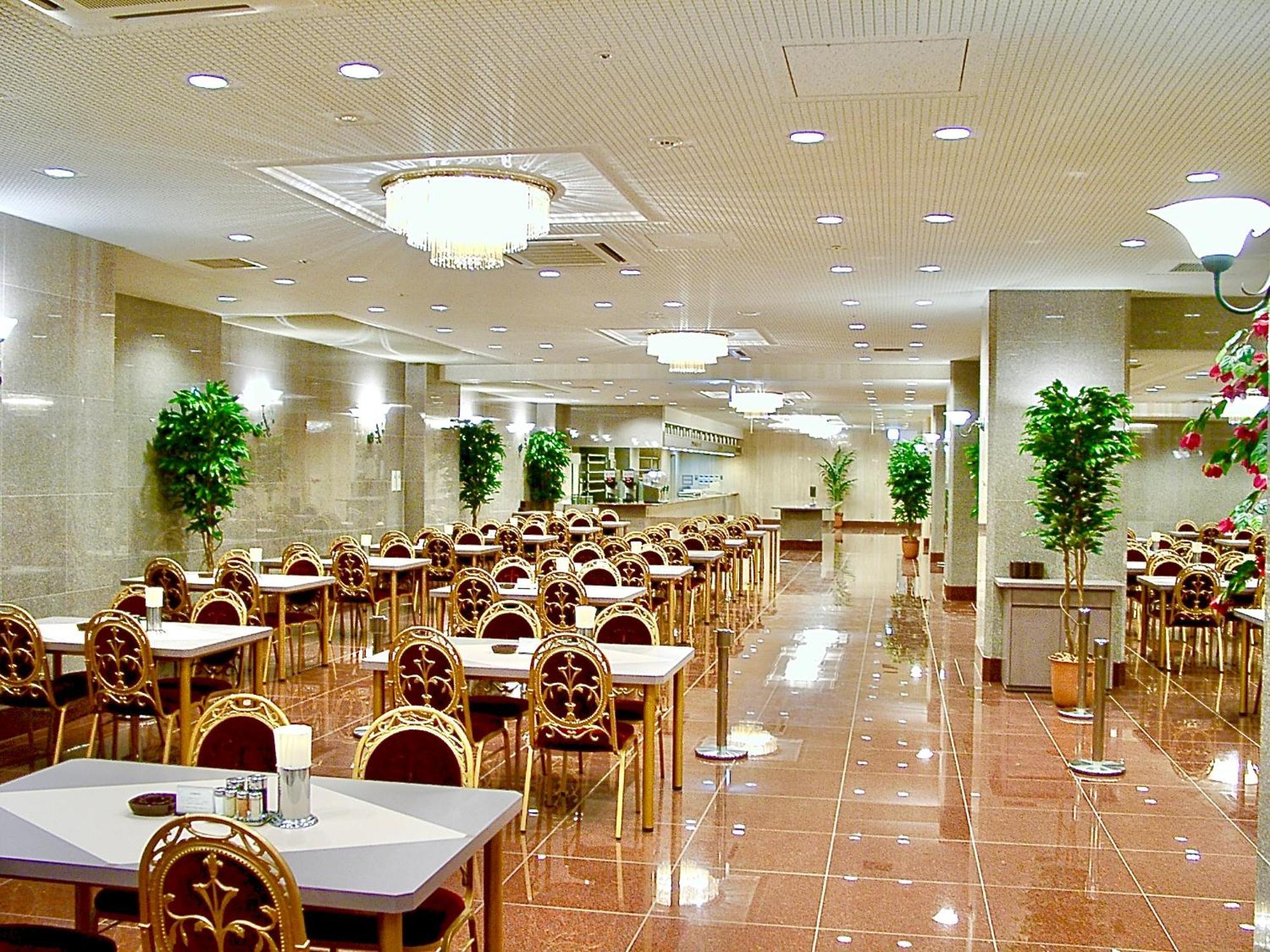 Yonago Universal Hotel Екстериор снимка